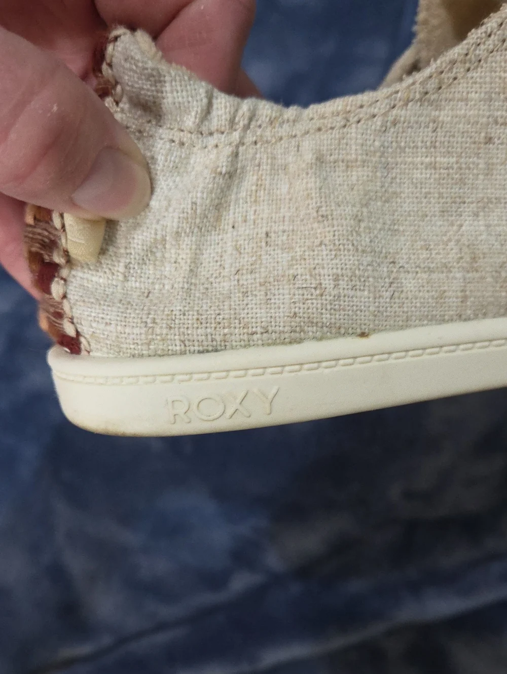 Roxy Low-Top Canvas Sneakers in Light Beige